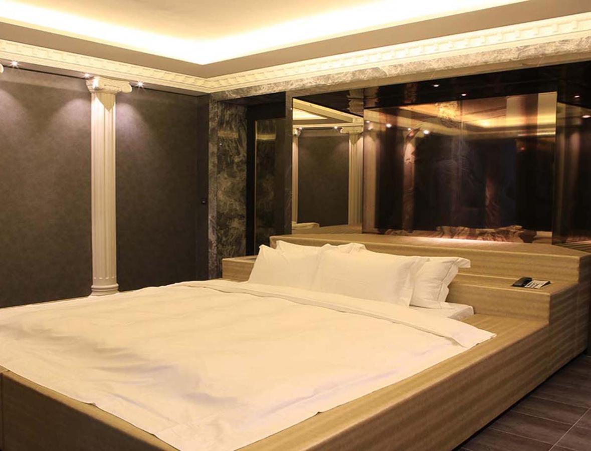 All-Ur Boutique Motel-Hsin Chu Branch Синьчжу Экстерьер фото