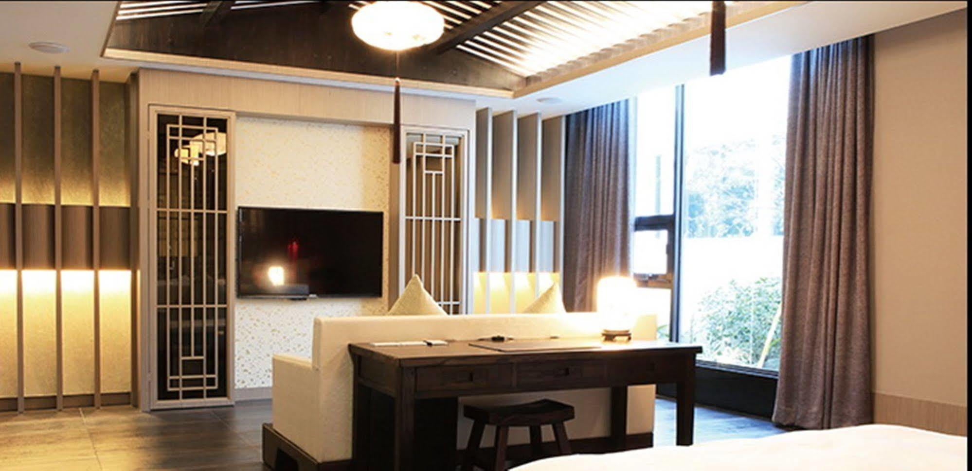 All-Ur Boutique Motel-Hsin Chu Branch Синьчжу Экстерьер фото